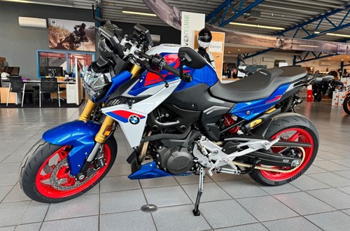 BMW F 900 R