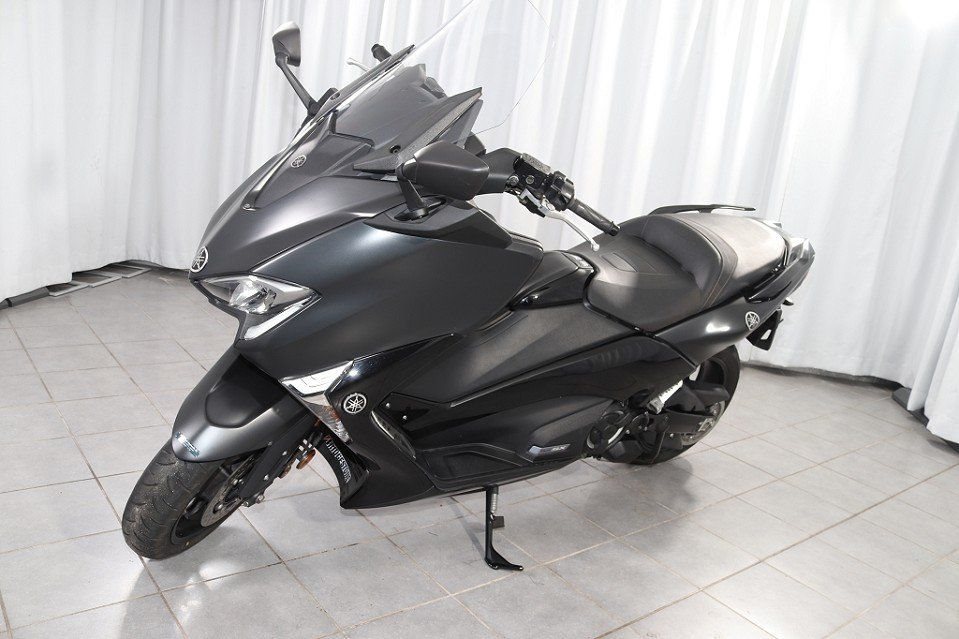 Yamaha TMAX SX 