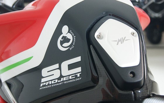 Gebrauchtmotorrad MV Agusta Brutale 800 RC - Bild 9