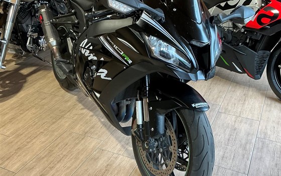 Gebrauchtmotorrad Kawasaki Ninja ZX-10RR - Bild 3 Gebrauchtmotorrad Kawasaki Ninja ZX-10RR - Bild 3
