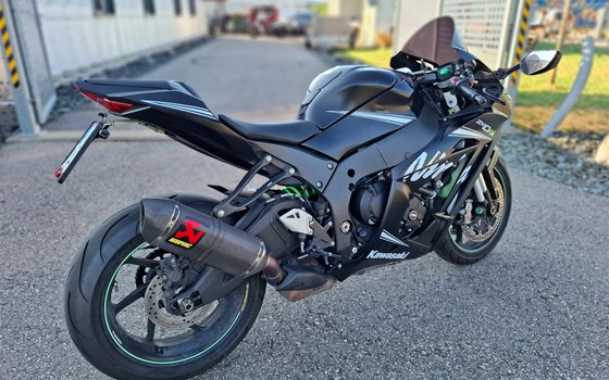 Gebrauchtmotorrad Kawasaki Ninja ZX-10RR - Bild 8 Gebrauchtmotorrad Kawasaki Ninja ZX-10RR - Bild 8
