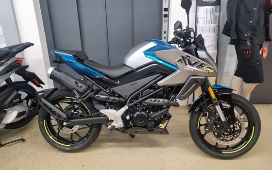 Gebrauchtmotorrad CFMOTO 125NK - Bild 1 Gebrauchtmotorrad CFMOTO 125NK - Bild 1