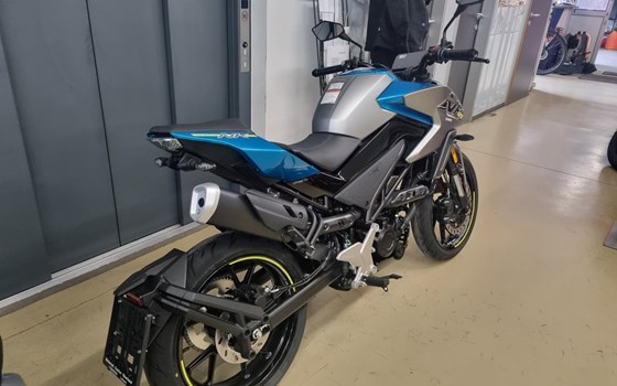 Gebrauchtmotorrad CFMOTO 125NK - Bild 3 Gebrauchtmotorrad CFMOTO 125NK - Bild 3