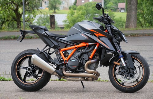 Gebrauchtmotorrad KTM 1390 Super Duke R EVO
