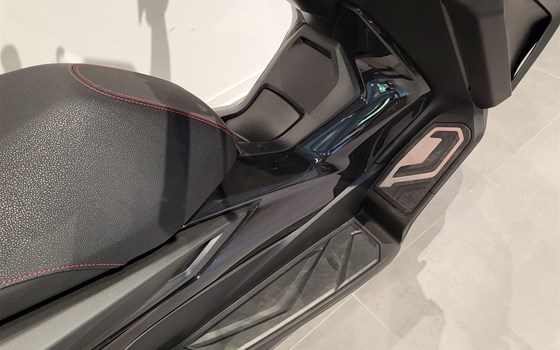 Neufahrzeug Honda Forza 350 - Bild 17