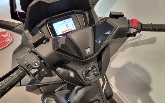 Neufahrzeug Honda Forza 350 - Bild 6