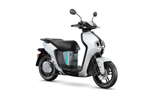 Neumotorrad Yamaha NEO's Dual Battery