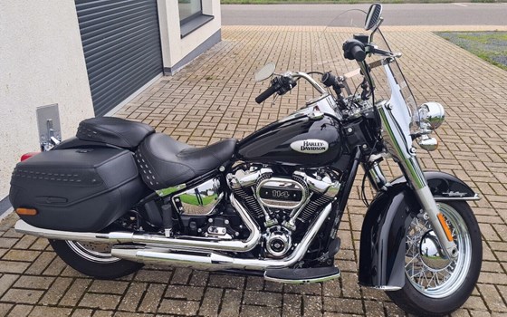 Gebrauchtmotorrad Harley-Davidson Softail Heritage Classic 114 FLHCS - Bild 11