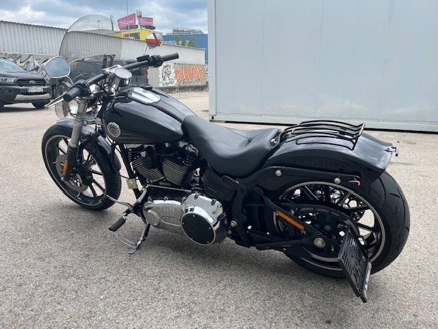 Harley-Davidson Softail Breakout FXSB (Vivid Black) - Bild 10