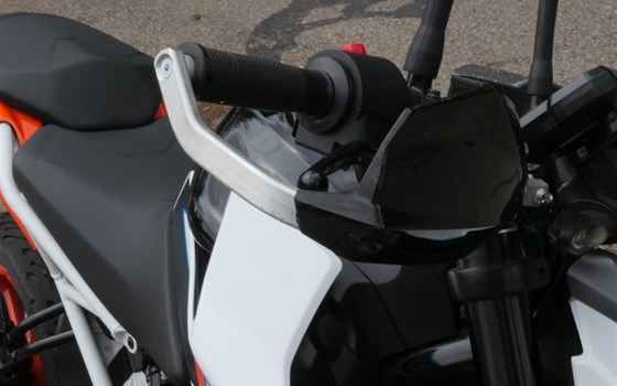 Gebrauchtmotorrad KTM 125 Duke - Bild 10