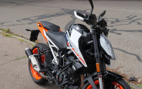 Gebrauchtmotorrad KTM 125 Duke - Bild 2