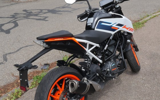 Gebrauchtmotorrad KTM 125 Duke - Bild 3