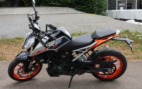 Gebrauchtmotorrad KTM 125 Duke - Bild 5