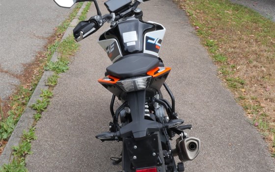 Gebrauchtmotorrad KTM 125 Duke - Bild 7