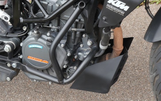 Gebrauchtmotorrad KTM 125 Duke - Bild 9