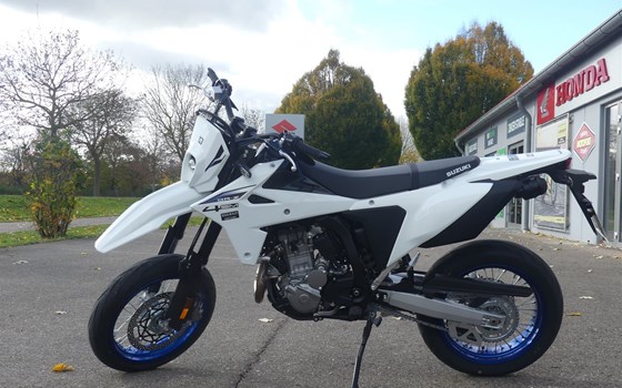 Neufahrzeug Suzuki DR-Z4SM - Bild 11