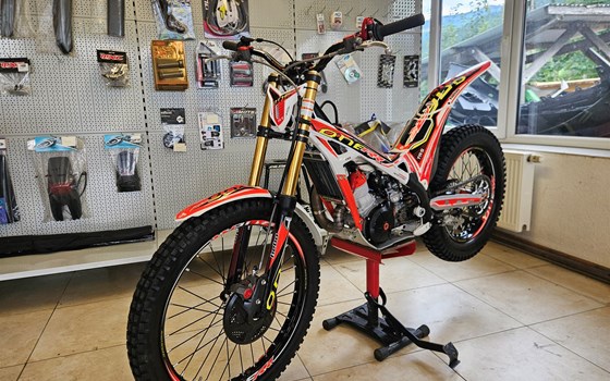 Gebrauchtmotorrad TRS One 300 RR Raga Racing - Bild 1 Gebrauchtmotorrad TRS One 300 RR Raga Racing - Bild 1