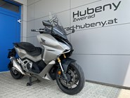 Honda Forza 750