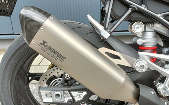 Gebrauchtmotorrad BMW S 1000 R - Bild 13 Gebrauchtmotorrad BMW S 1000 R - Bild 13