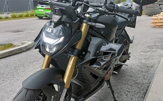 Gebrauchtmotorrad BMW S 1000 R - Bild 8 Gebrauchtmotorrad BMW S 1000 R - Bild 8