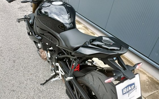 Gebrauchtmotorrad BMW S 1000 R - Bild 10 Gebrauchtmotorrad BMW S 1000 R - Bild 10