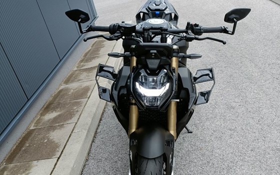 Gebrauchtmotorrad BMW S 1000 R - Bild 3 Gebrauchtmotorrad BMW S 1000 R - Bild 3