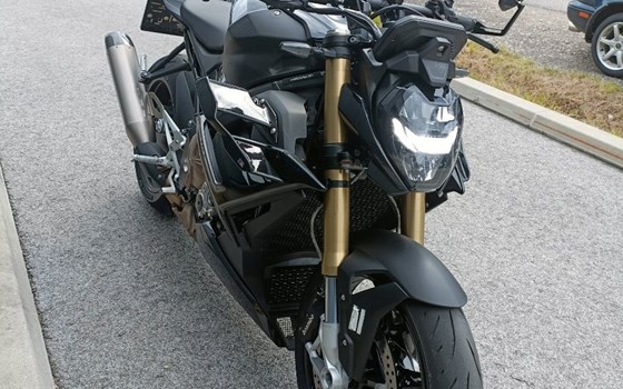 Gebrauchtmotorrad BMW S 1000 R - Bild 7 Gebrauchtmotorrad BMW S 1000 R - Bild 7
