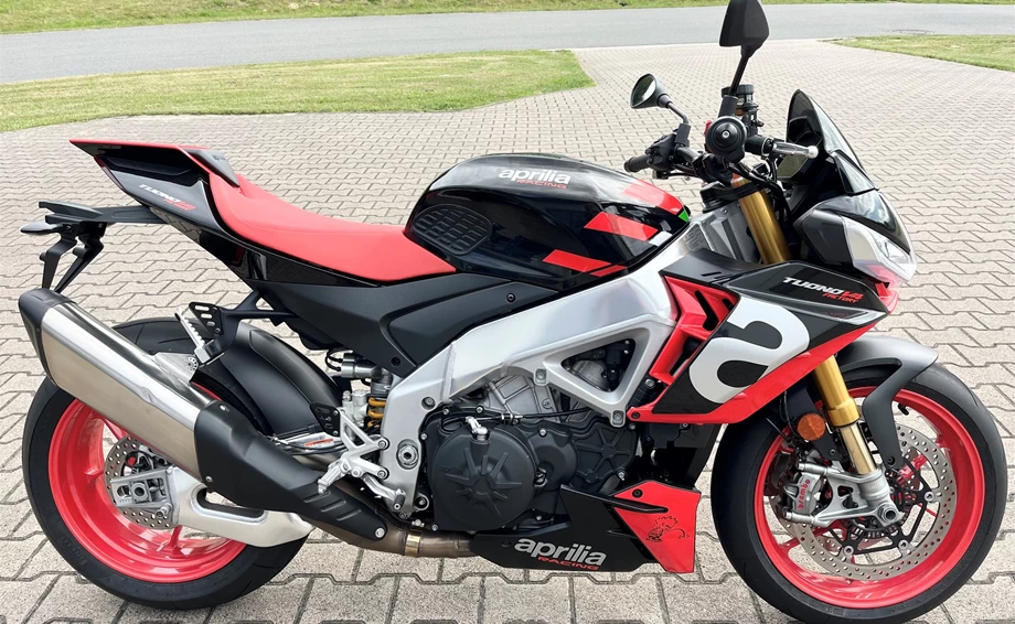 Angebot Aprilia Tuono V4 1100 Factory Bild 2: Angebot Aprilia Tuono V4 1100 Factory