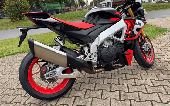 Gebrauchtmotorrad Aprilia Tuono V4 1100 Factory - Bild 14