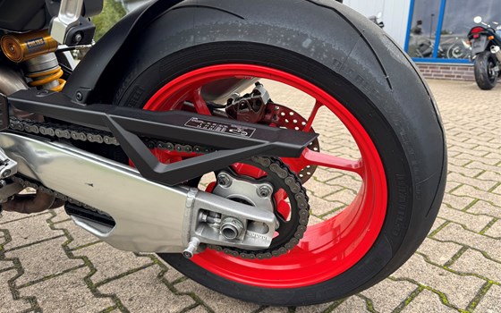 Gebrauchtmotorrad Aprilia Tuono V4 1100 Factory - Bild 17