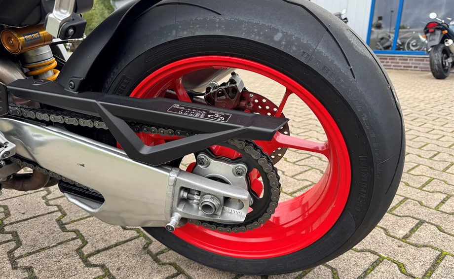 Angebot Aprilia Tuono V4 1100 Factory Bild 17: Angebot Aprilia Tuono V4 1100 Factory