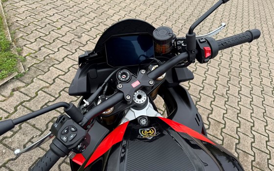 Gebrauchtmotorrad Aprilia Tuono V4 1100 Factory - Bild 19