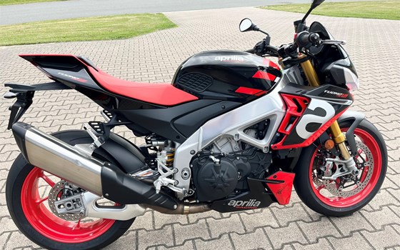 Gebrauchtmotorrad Aprilia Tuono V4 1100 Factory - Bild 4