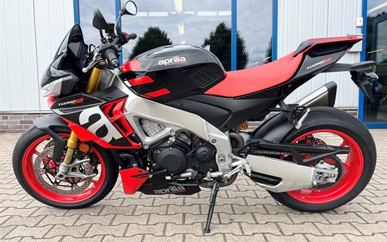 Gebrauchtmotorrad Aprilia Tuono V4 1100 Factory - Bild 6