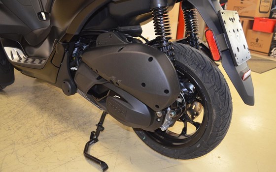 Neufahrzeug Piaggio MP3 310 Sport - Bild 19