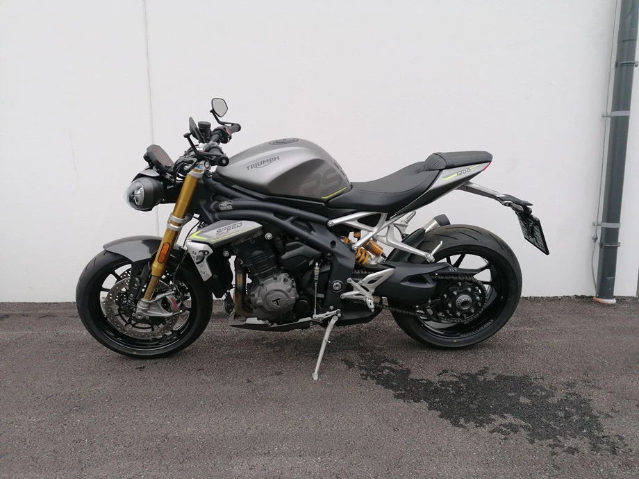 Angebot Triumph Speed Triple 1200 RS Bild 2: Angebot Triumph Speed Triple 1200 RS