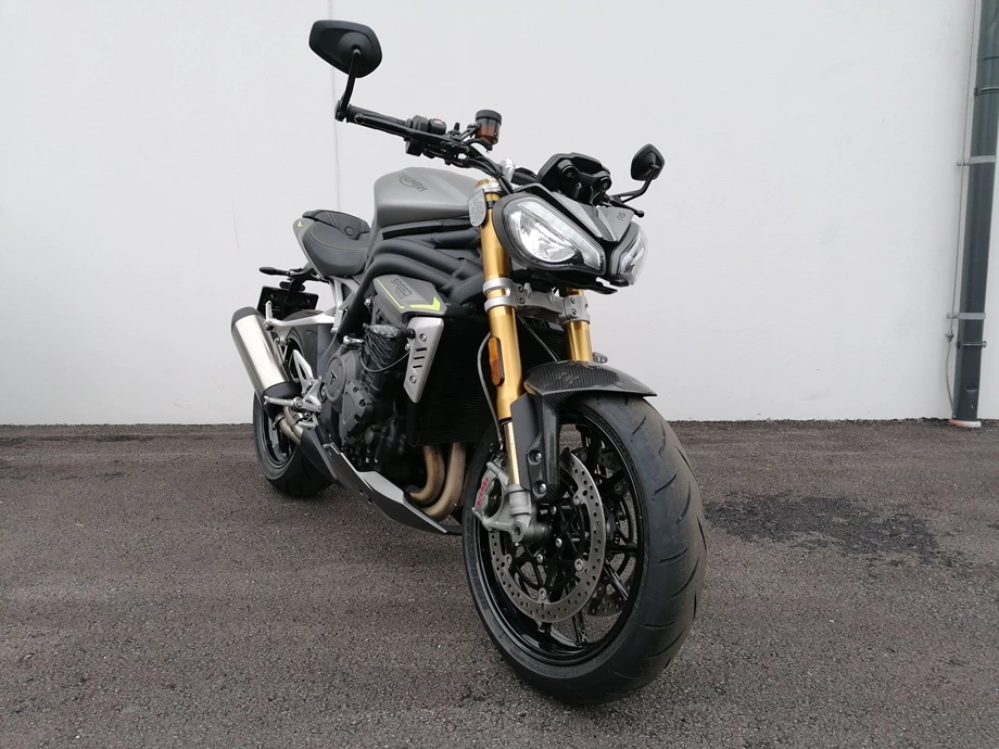 Angebot Triumph Speed Triple 1200 RS Bild 4: Angebot Triumph Speed Triple 1200 RS