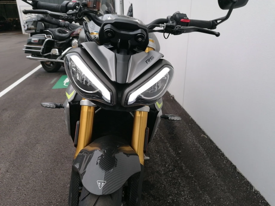 Angebot Triumph Speed Triple 1200 RS Bild 7: Angebot Triumph Speed Triple 1200 RS