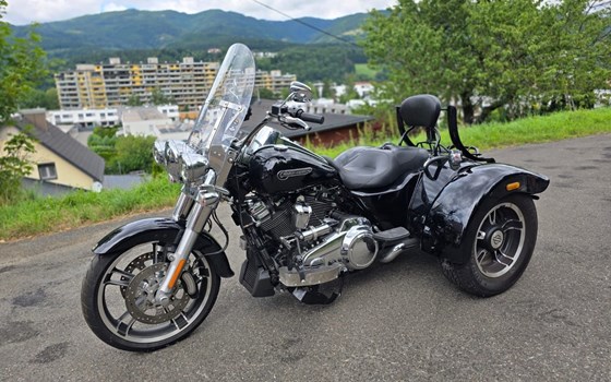 Gebrauchtmotorrad Harley-Davidson Freewheeler - Bild 1 Gebrauchtmotorrad Harley-Davidson Freewheeler - Bild 1