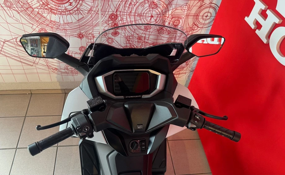 Angebot Honda Forza 125 Bild 5: Angebot Honda Forza 125