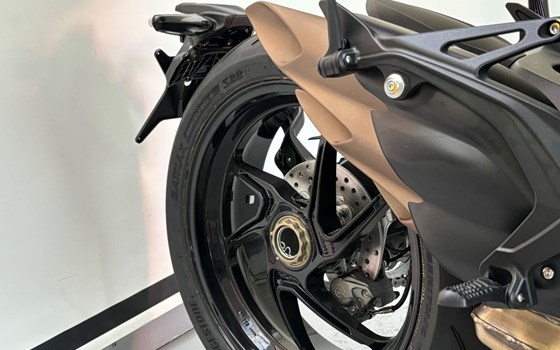 Gebrauchtmotorrad MV Agusta Brutale 800 R - Bild 9