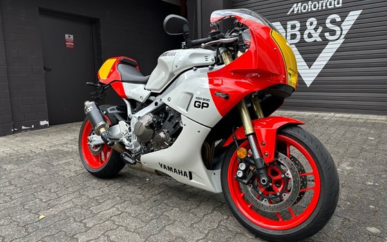 Gebrauchtmotorrad Yamaha XSR900 GP - Bild 2