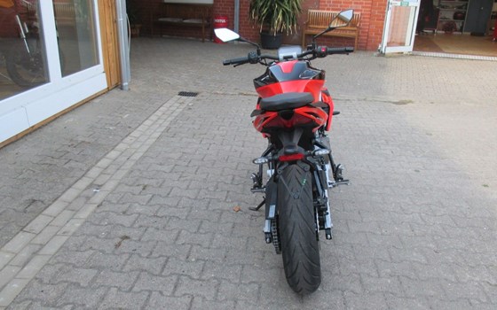 Gebrauchtmotorrad Aprilia Tuono 457 - Bild 4