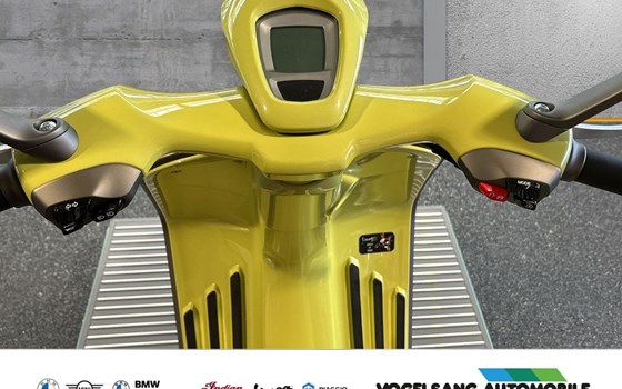 Gebrauchtmotorrad Vespa 946 125 i.e. 3V ABS - Bild 5