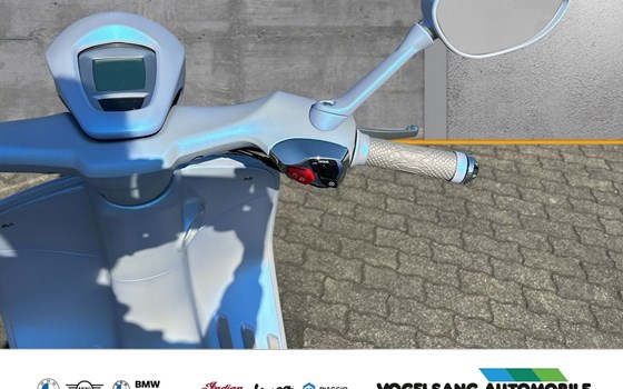 Neufahrzeug Vespa 946 Snake - Bild 7