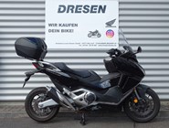 Honda Forza 750