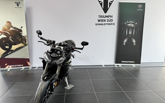 Neufahrzeug Triumph Street Triple 765 R A2 - Bild 3 Neufahrzeug Triumph Street Triple 765 R A2 - Bild 3