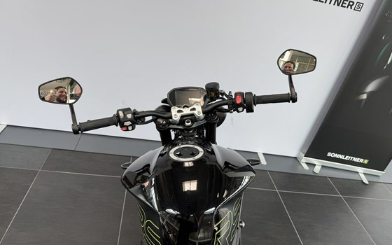 Neufahrzeug Triumph Street Triple 765 R A2 - Bild 7 Neufahrzeug Triumph Street Triple 765 R A2 - Bild 7