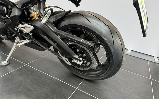 Neufahrzeug Triumph Street Triple 765 R A2 - Bild 6 Neufahrzeug Triumph Street Triple 765 R A2 - Bild 6