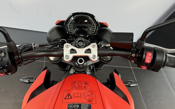 Neufahrzeug Triumph Street Triple 765 R A2 - Bild 8 Neufahrzeug Triumph Street Triple 765 R A2 - Bild 8